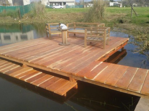 muelle de madera con extensión