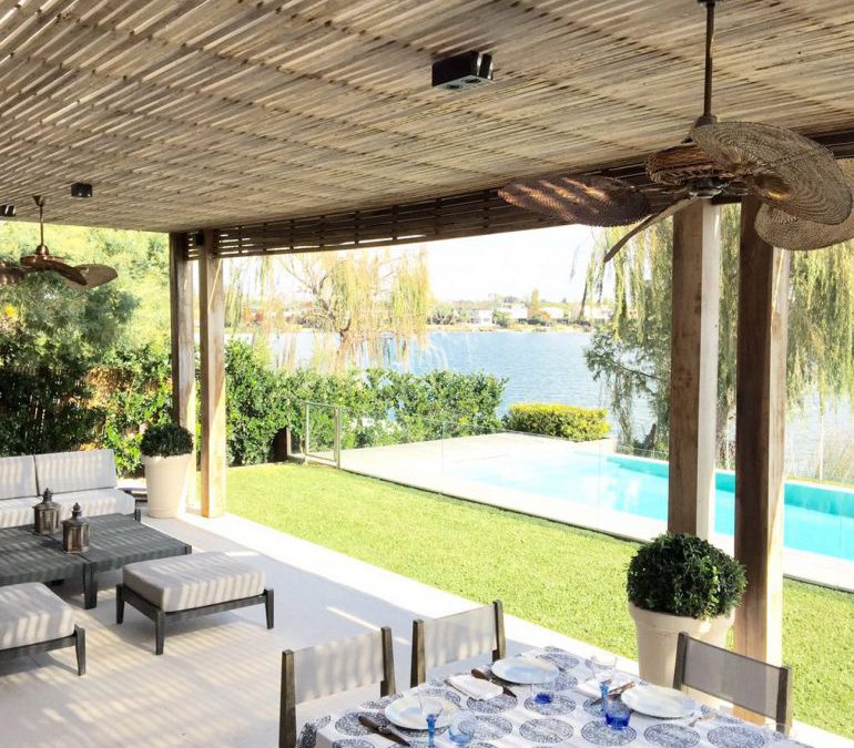pergola rustica