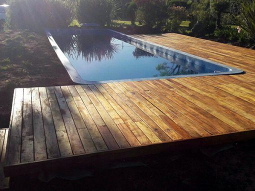 piso deck exterior en pileta